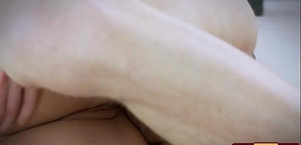  Nikki Knightly In Horny Hijab Girl Unveils Her Asshole